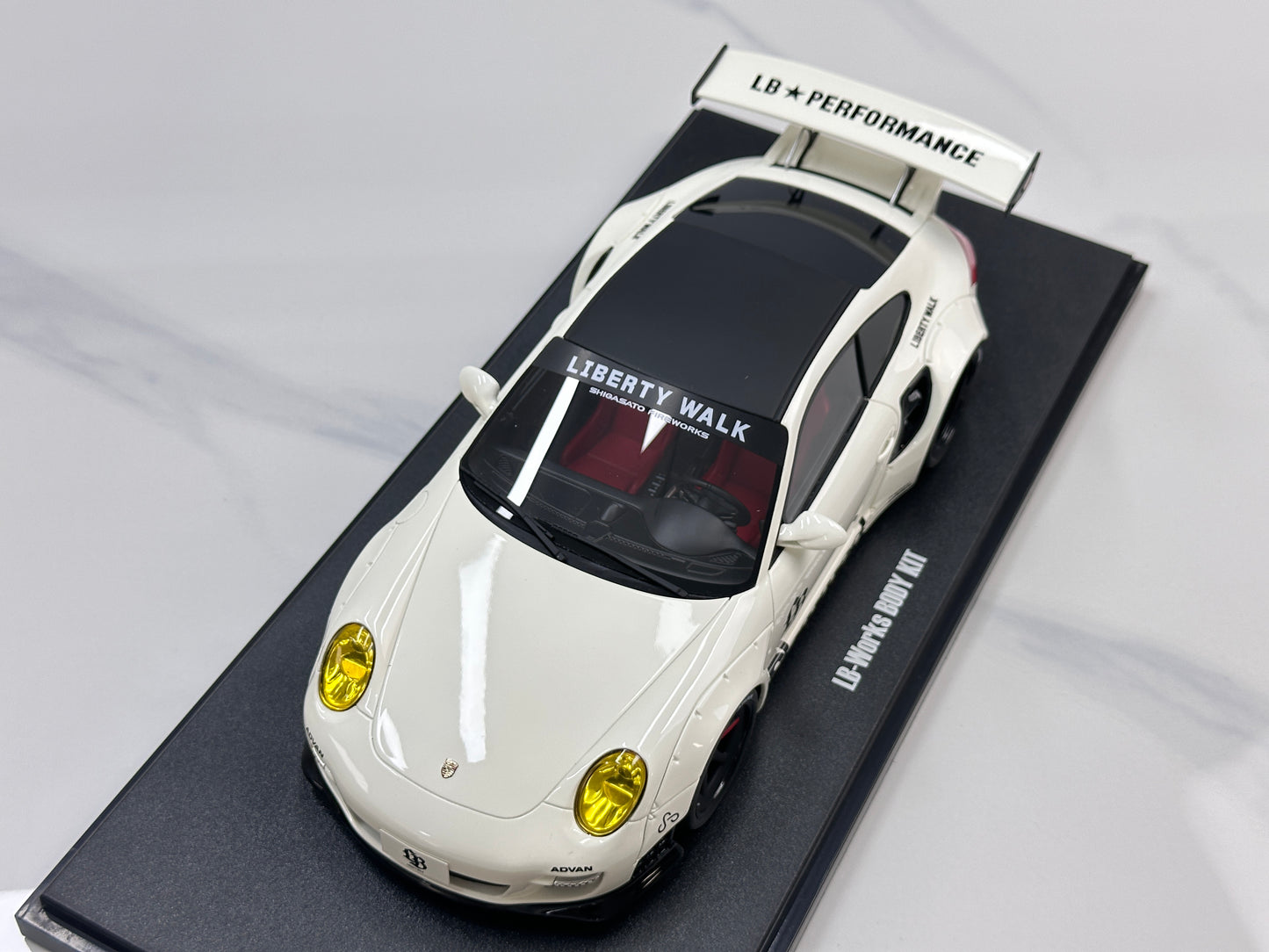 GT Spirit 1/18 Porsche LB-WORKS 997 TURBO White GT958