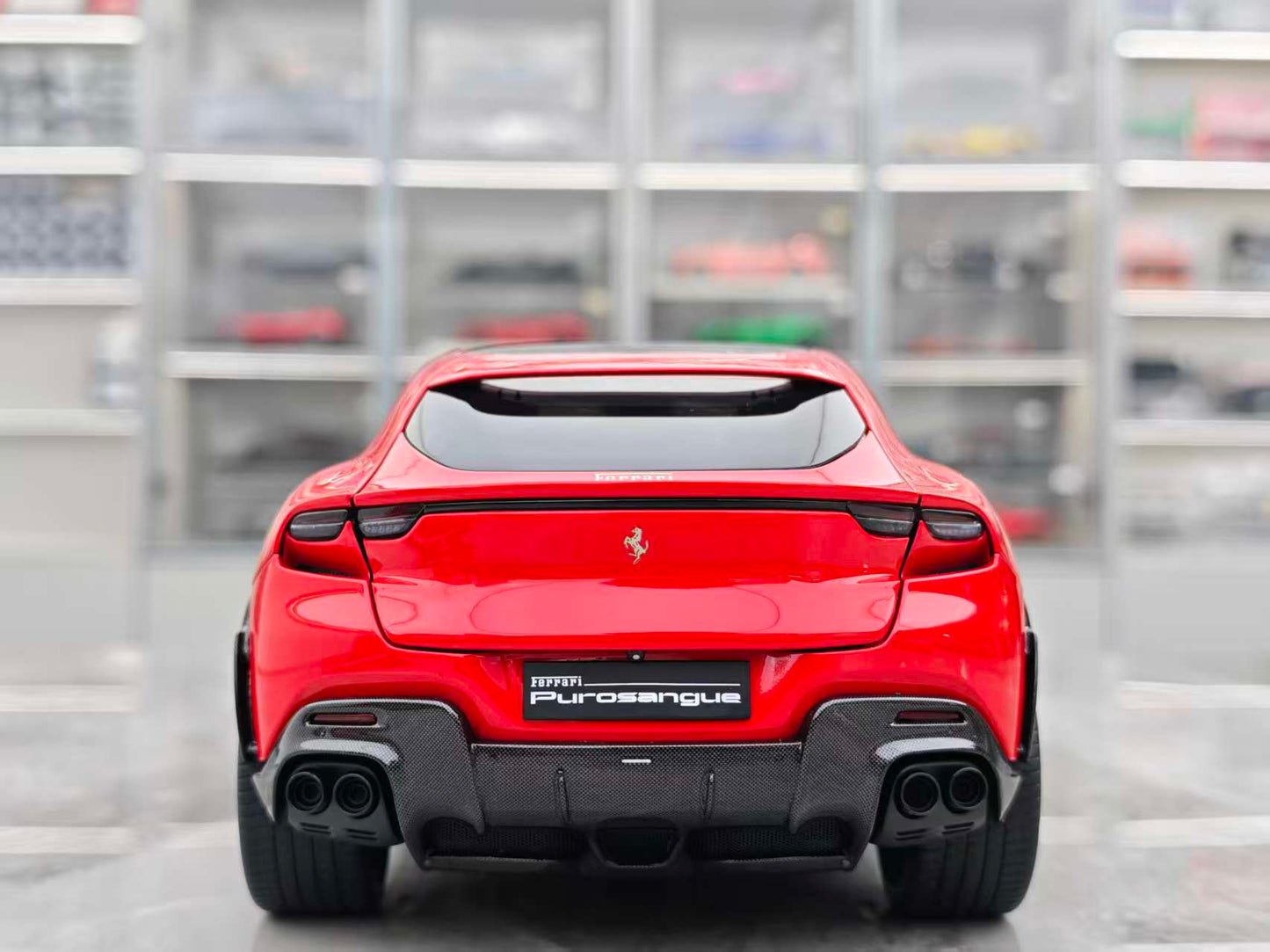 BBR 1/18 Ferrari Purosangue with Panoramic Sunroof, Standard Red (HE180053B)