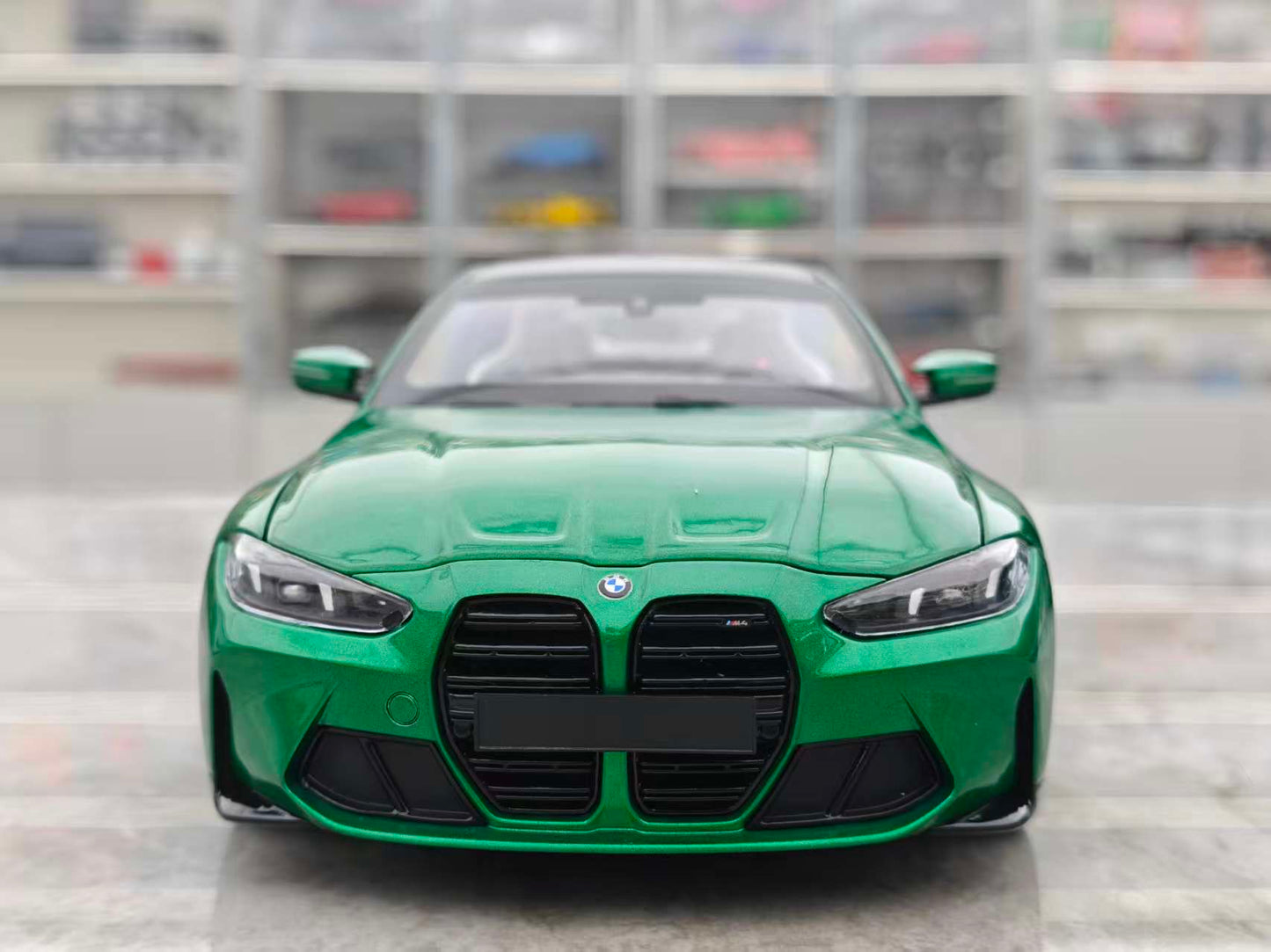 MINICHAMPS 1/18 BMW M4 Green 110020142