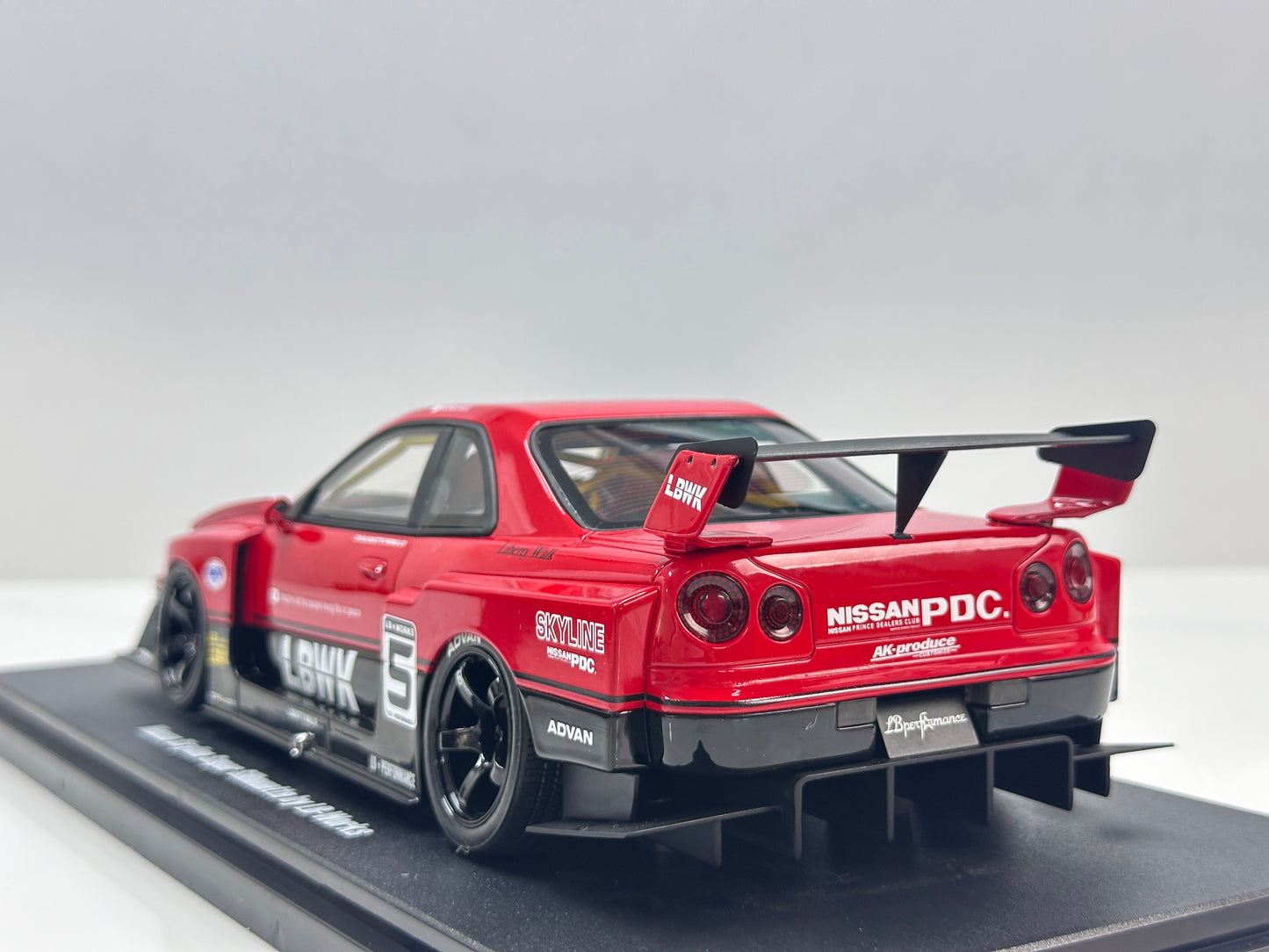 GT Spirit 1/18 Nissan Skyline R34 GT-R LB Super Silhouette Red GT570