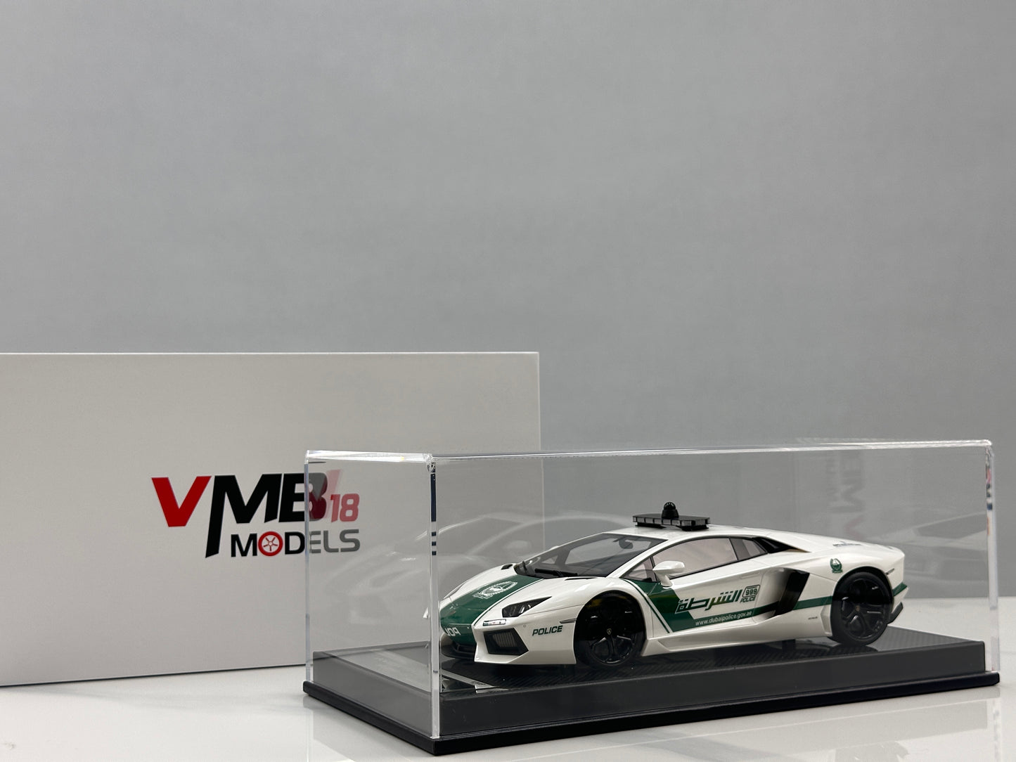 VMB 1/18 Lamborghini Aventador LP700-4 Special Edition Dubai Police Livery VMB067