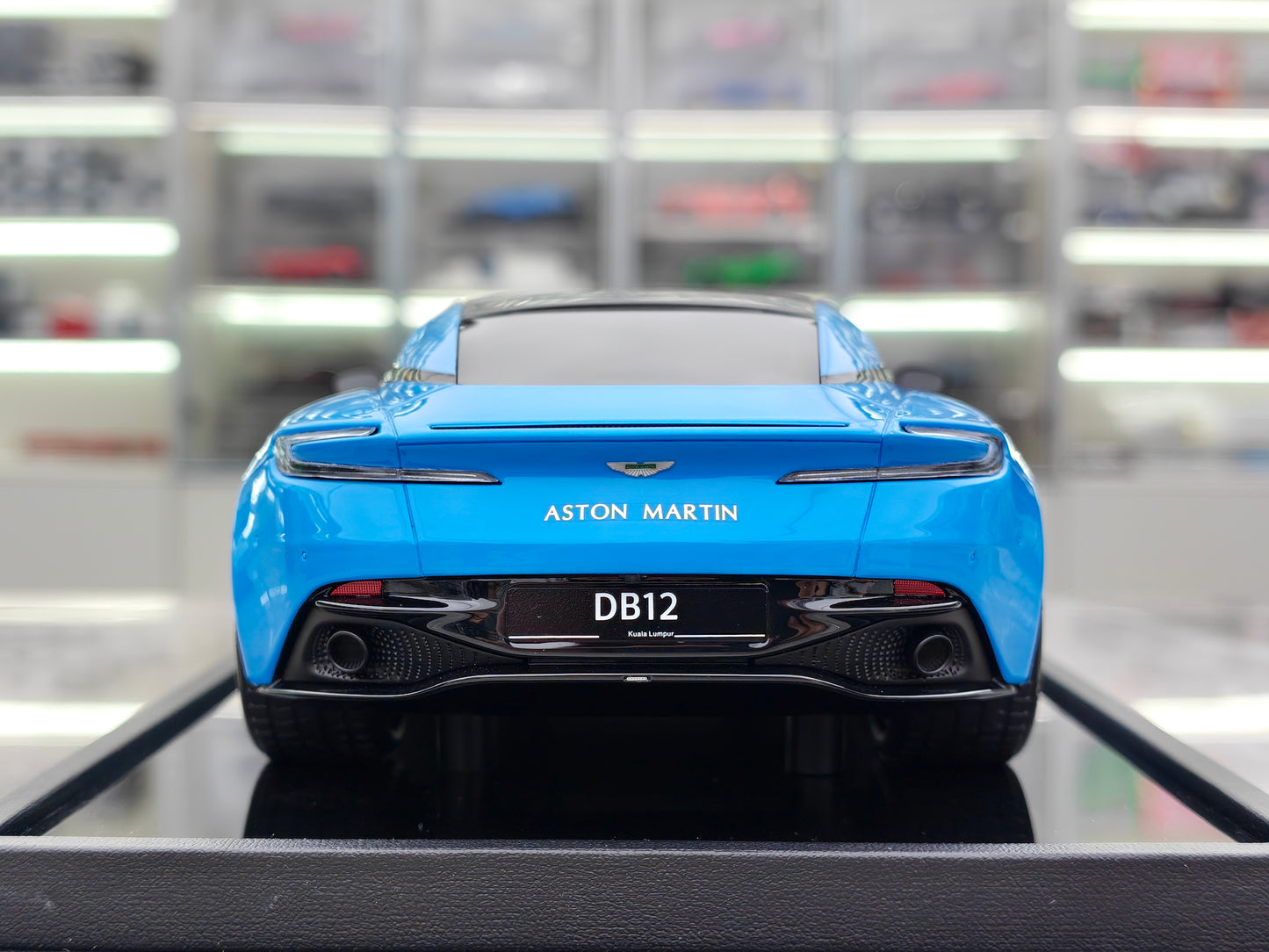 MOTORHELIX 1/18 Aston Martin DB12 COUPE Blue MH330