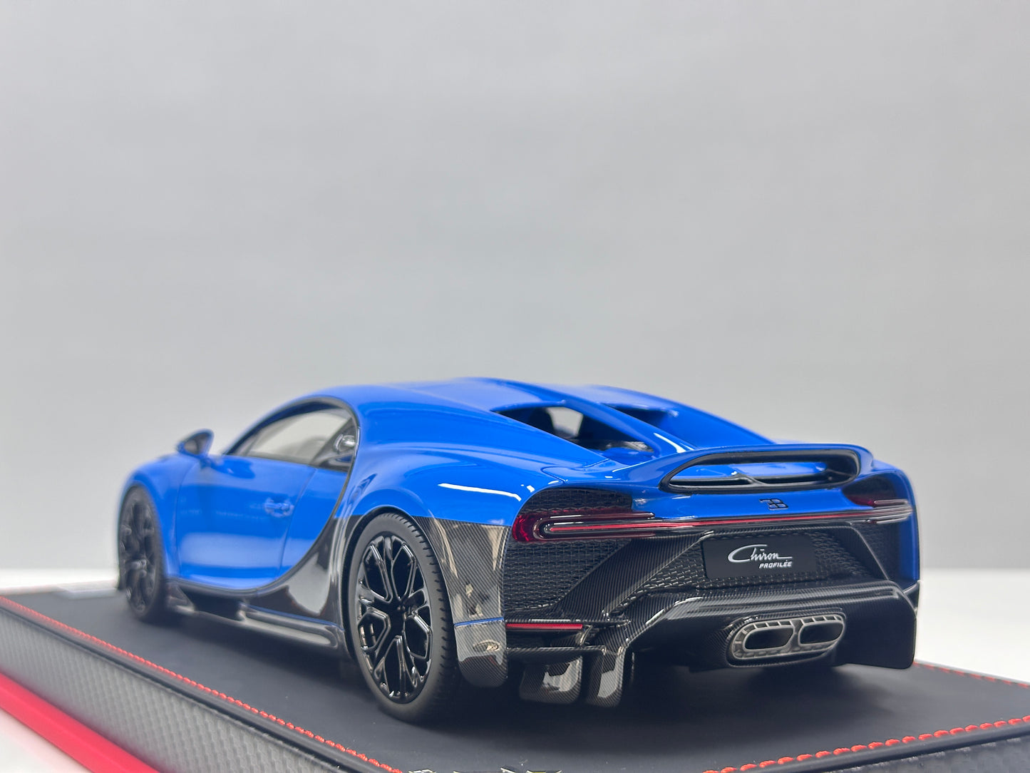 BBA MODEL 1/18 Bugatti Chiron Profiler Blue BBA073