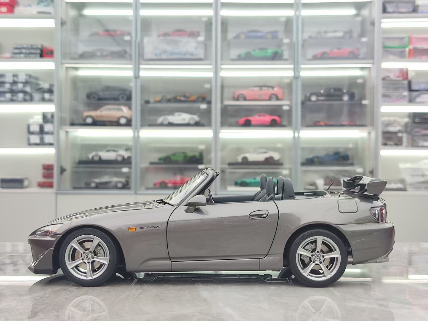 MOTORHELIX 1/18 Honda S2000 TYPE S 2007 Metallic Moon Lime MH323