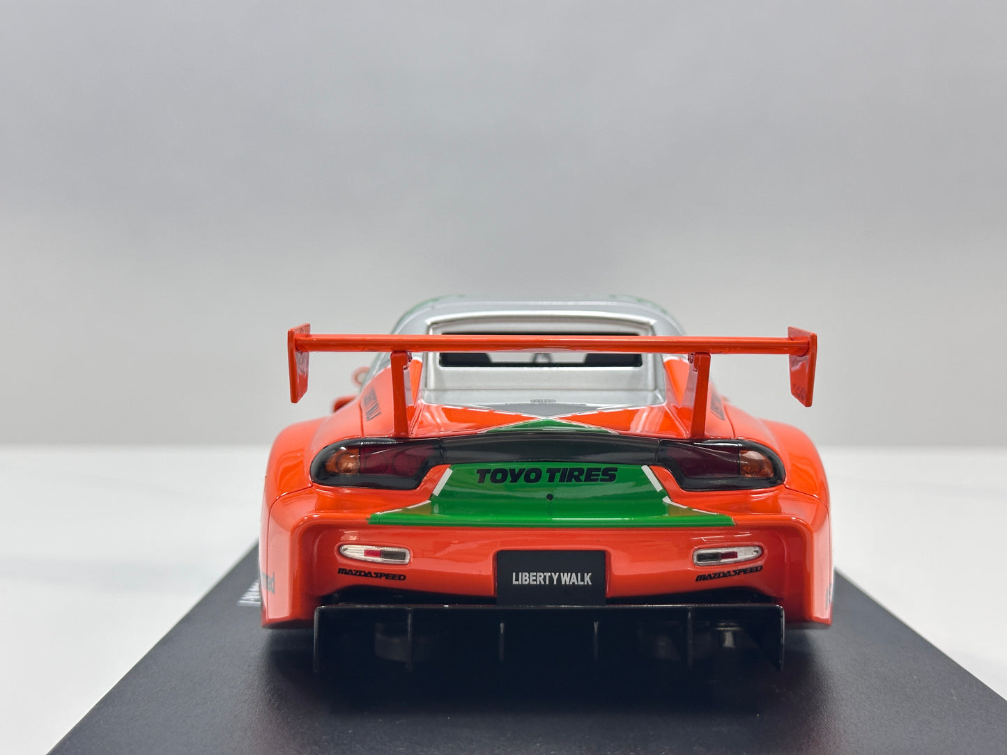 GT Spirit 1/18 Mazda LB-WORKS RX-7 LB Super Silhouette Green/Orange GT568