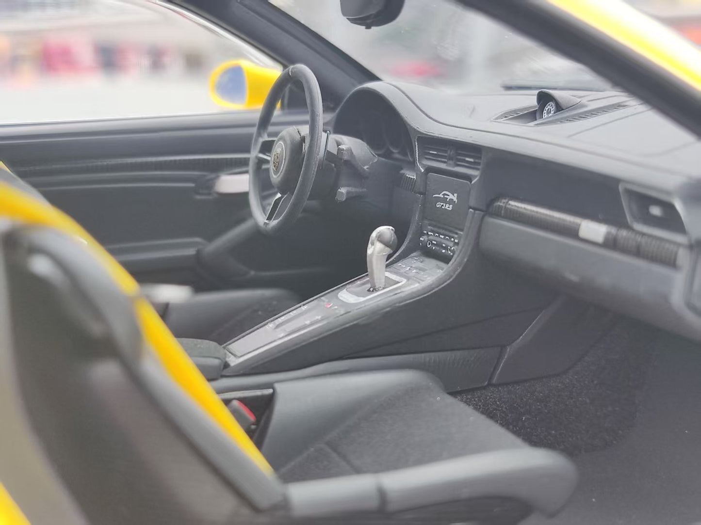 AUTO Art 1/18 Porsche 911 (991.2) GT3 RS Yellow 78178