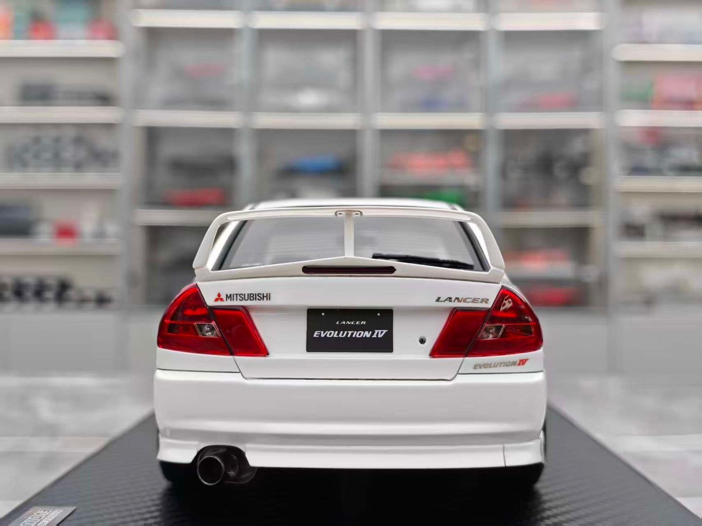 IG 1/18 Mitsubishi LANCER EVOLUTION IV IG3787