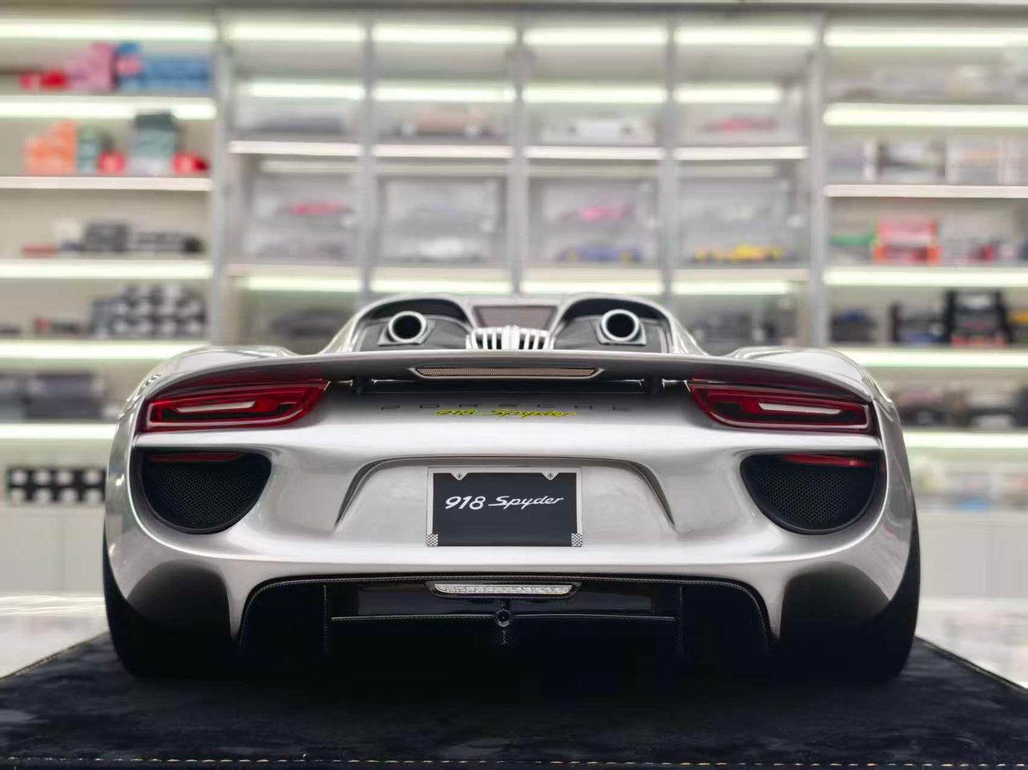 HH 1/8 Porsche 918 Spyde, Silver, HH525