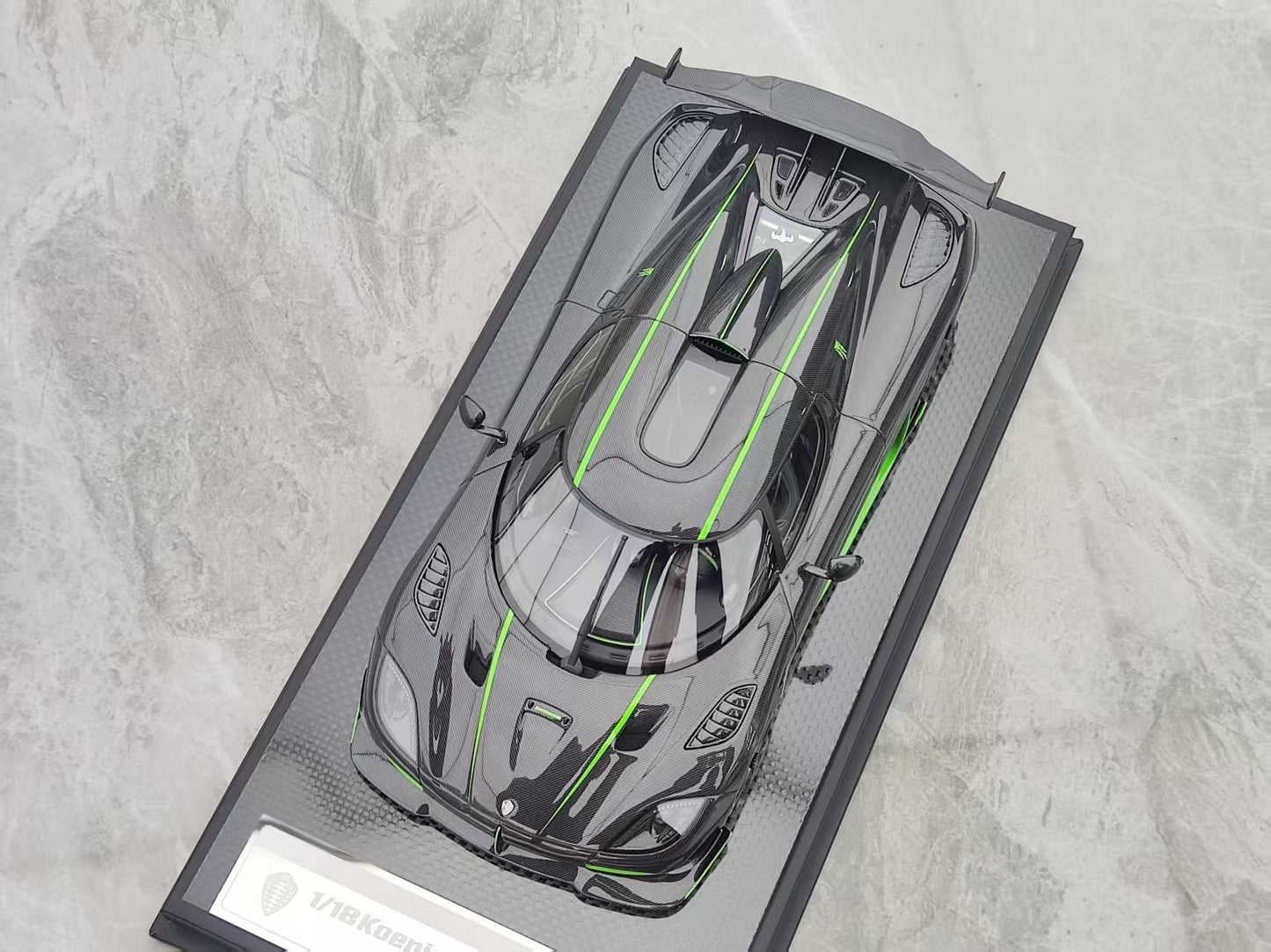 VMB 1/18 Koenigsegg Agera R+ Full Carbon Green Stripe VMB055