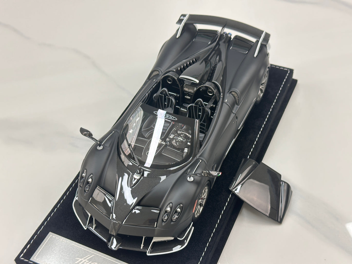 HH Model 1/18 Pagani Huayra Matte Black Carbon HH663
