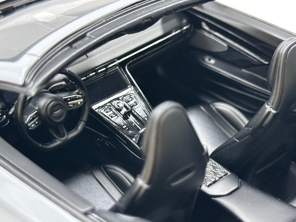MOTORHELIX 1/18 Aston Martin DB12 Volante (Convertible) - Porcelain Grey - MH396