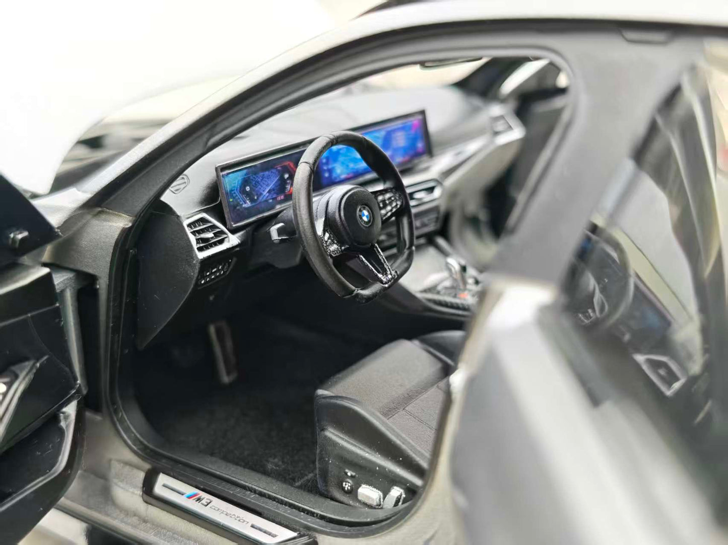 MINICHAMPS 1/18 BMW M3 Touring Matte Silver 113024022