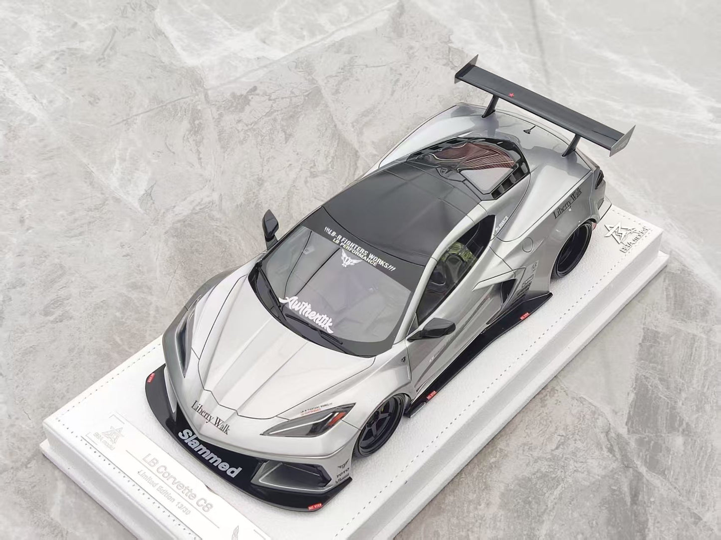 BBA MODEL 1/18 Corvette C8 LB Widebody Modified, Tungsten Silver BBA037
