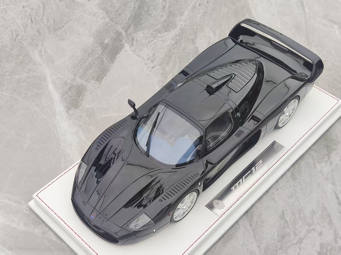 GL 1/18 Maserati MC12 Black Resin Model JS-GL023