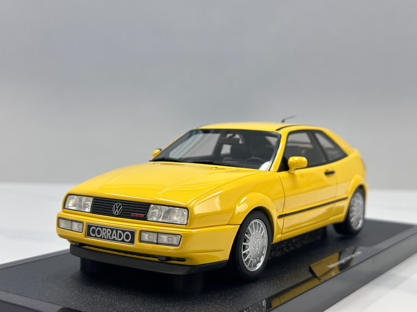 OTTO 1/18 Volkswagen Corrado G60 Yellow OT1385