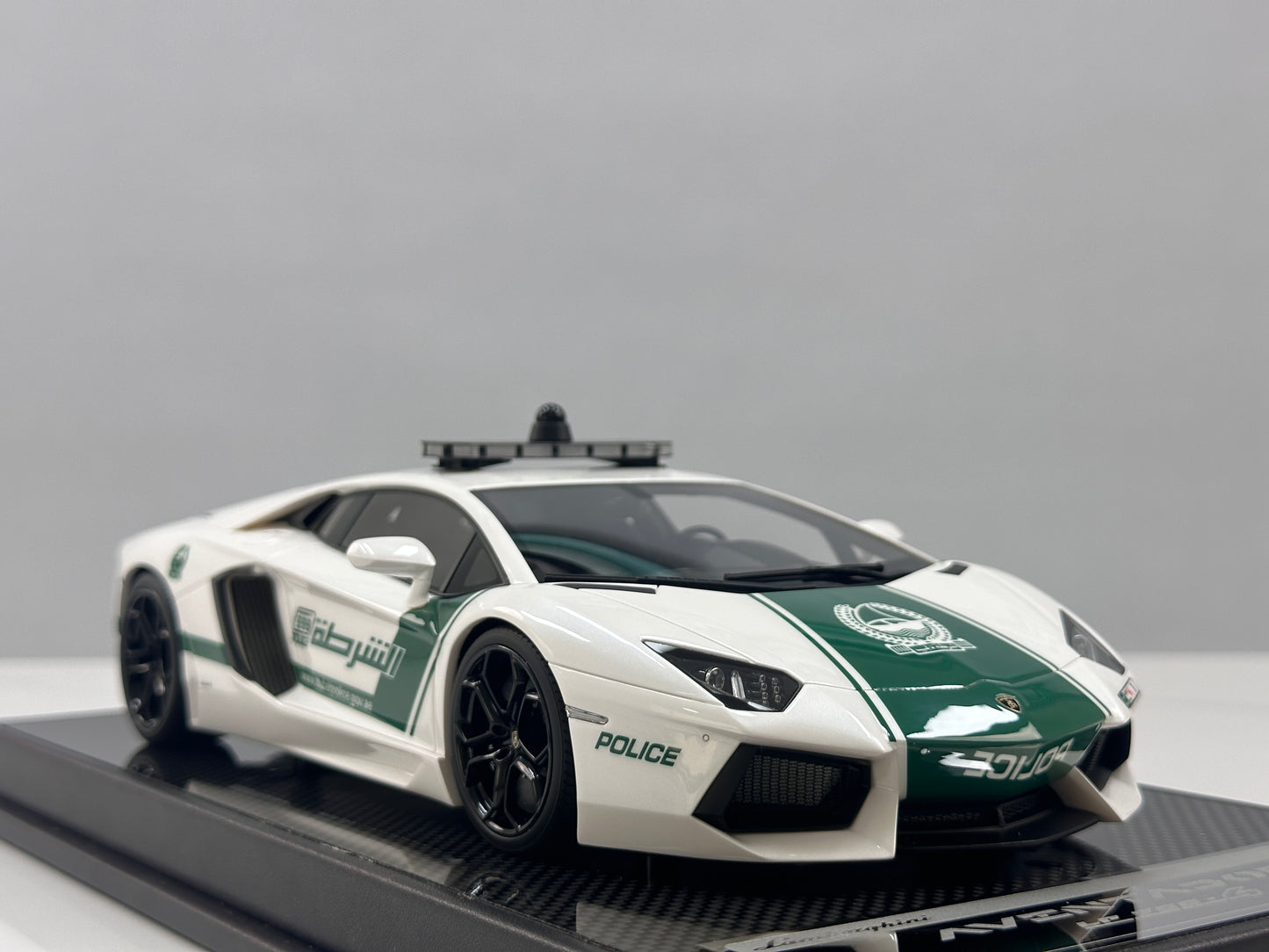 VMB 1/18 Lamborghini Aventador LP700-4 Special Edition Dubai Police Livery VMB067