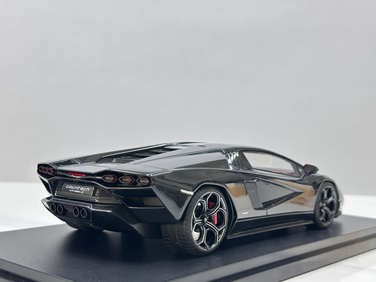 TopSpeed 1/18 Lamborghini Countach LPI 800-4 Black TS0440