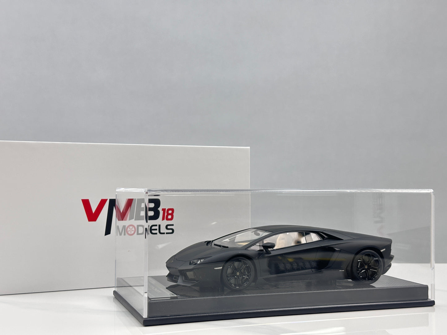 VMB 1/18 Lamborghini Aventador LP700-4 Matte Black VMB066