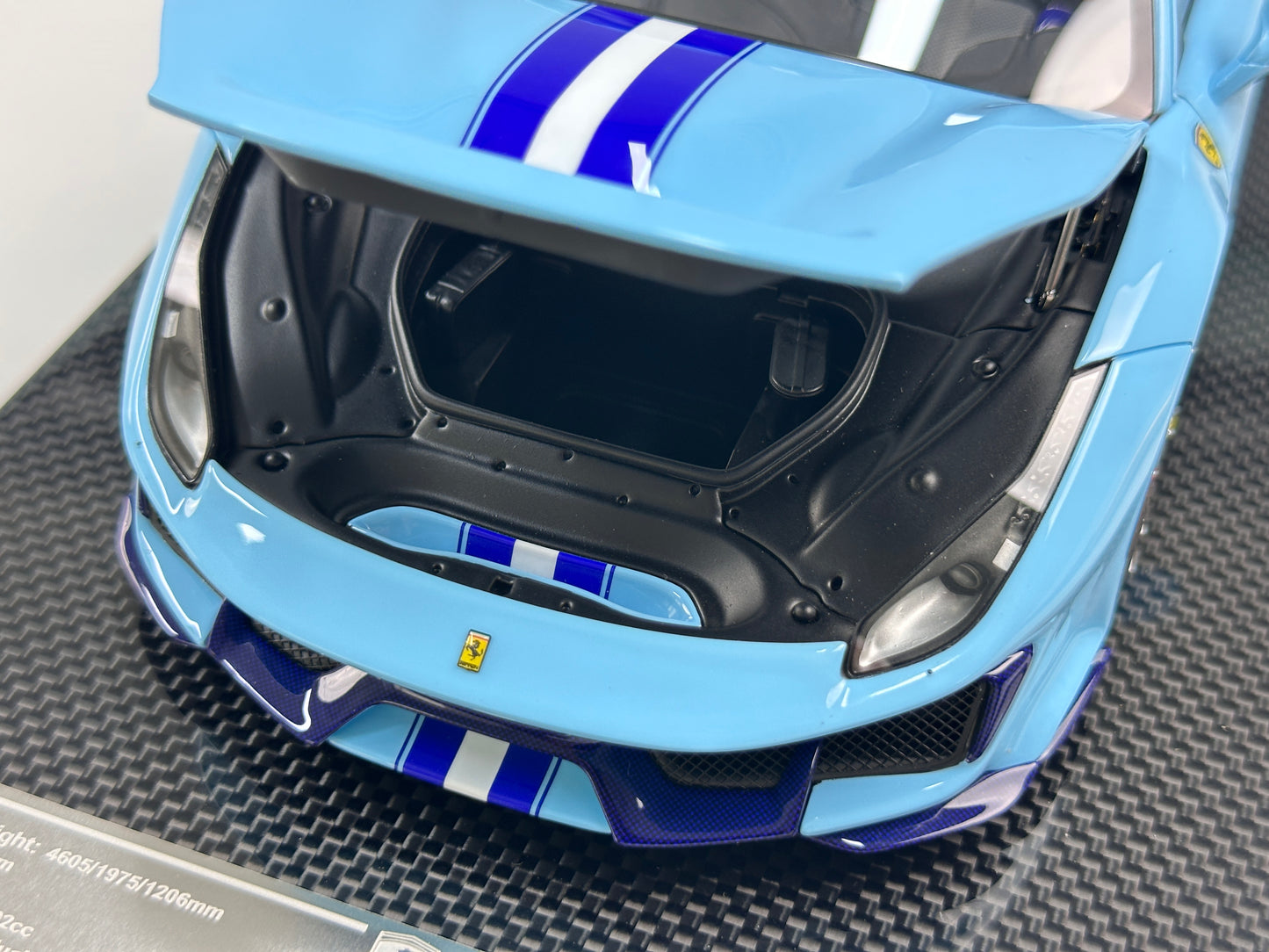 DM Pro 1/18 Ferrari 488pista Resin Fully Opening Baby Blue Simulation Model Car DGP001B