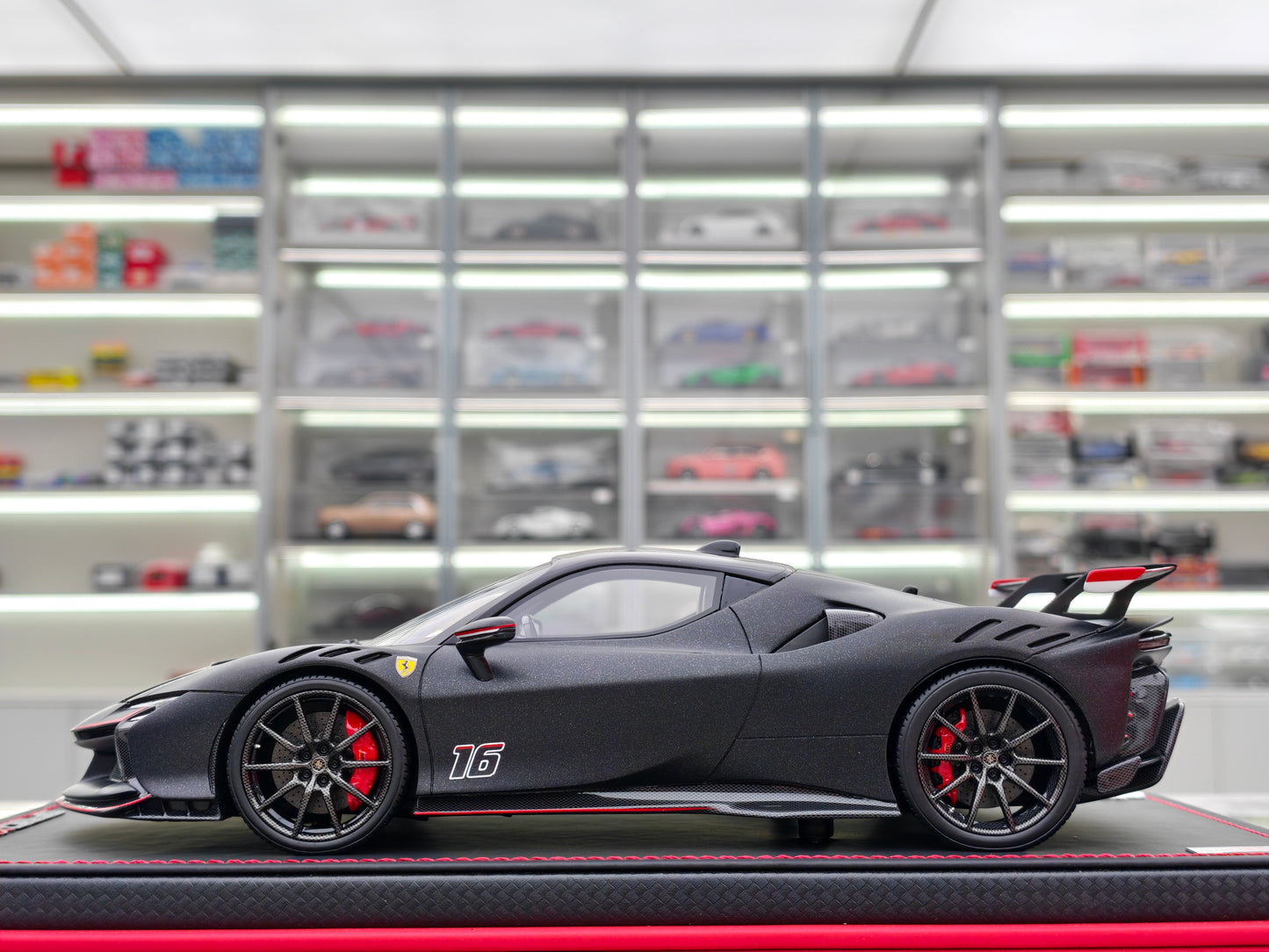 MR 1/18 Ferrari SF90XX Stradale Leclerc Custom Edition Hard FE041SE3