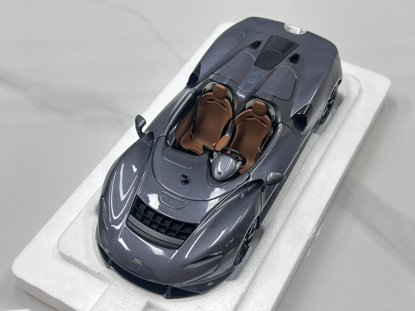 LCD 1/18 McLaren Elva Diecast Model – Metallic Grey (LCD18015-HGM)