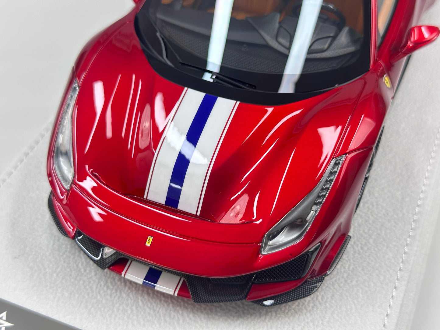 BBA Modelo 1/18 Ferrari 488 Pista Rojo BBA091
