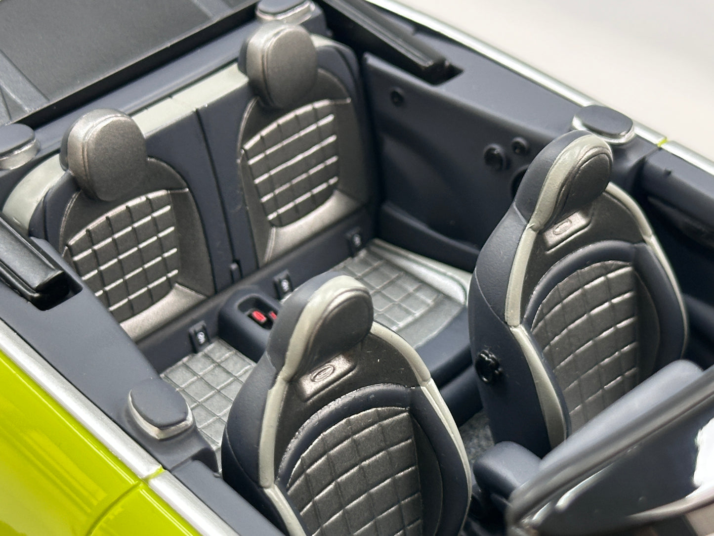 OTTO 1/18 MINI JCW CABRIO ZESTY Benedict Yellow OT1303