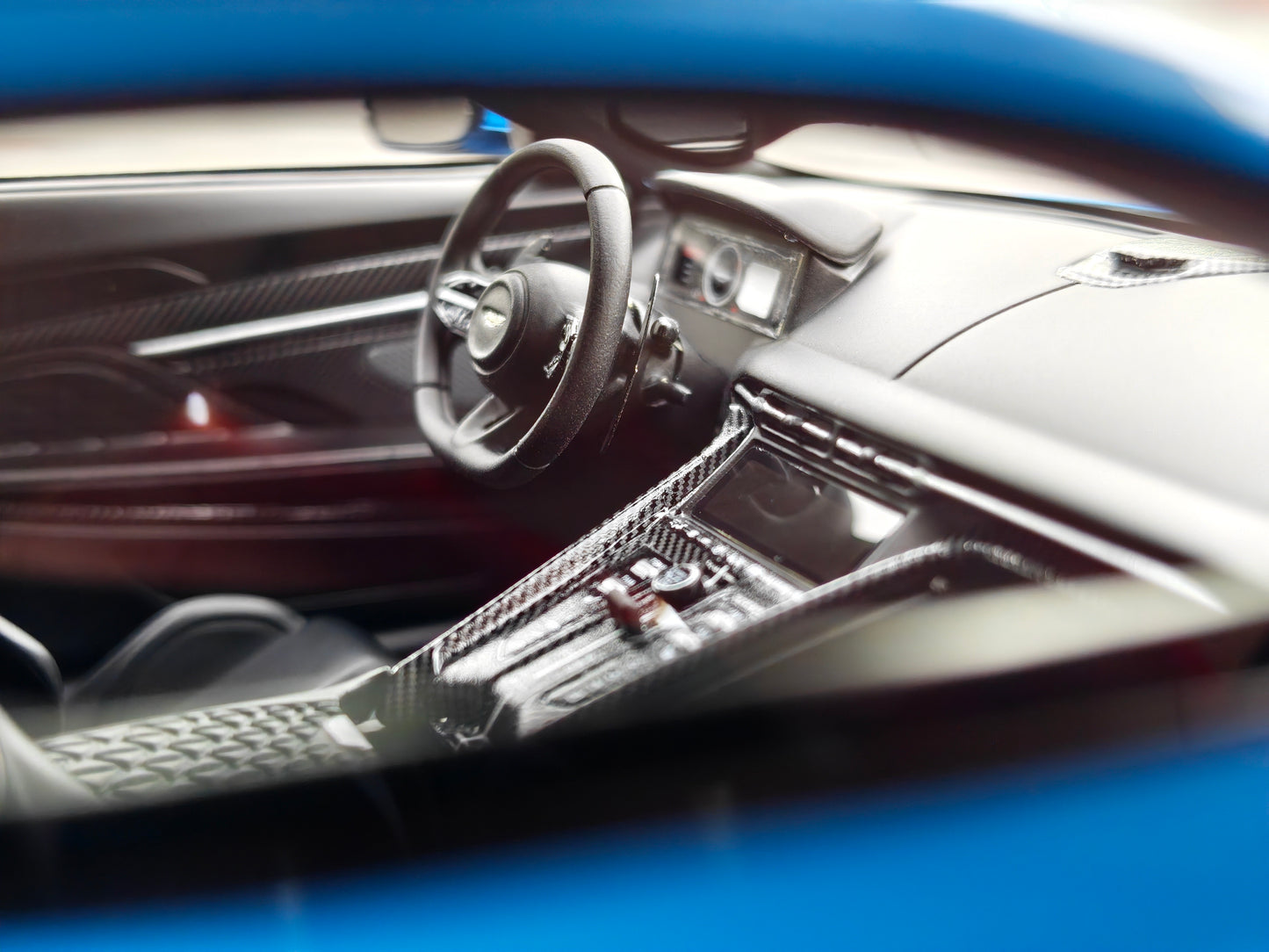 MOTORHELIX 1/18 Aston Martin DB12 COUPE Blue MH330