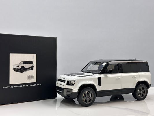 GT Spirit 1/12 Land Rover DEFENDER 110 P400X White GT554