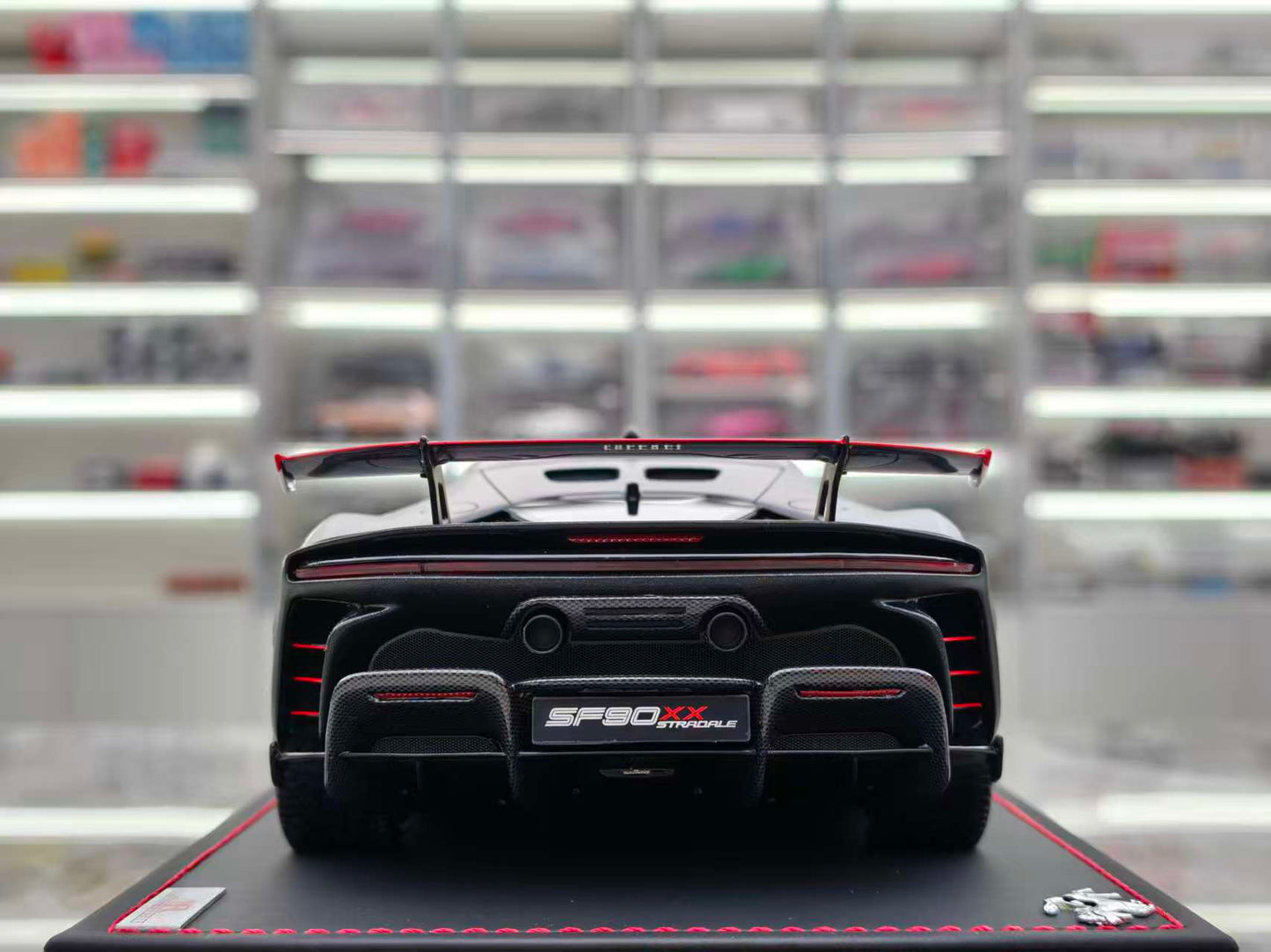 MR 1/18 Ferrari SF90XX Stradale Leclerc Custom Edition Hard FE041SE3