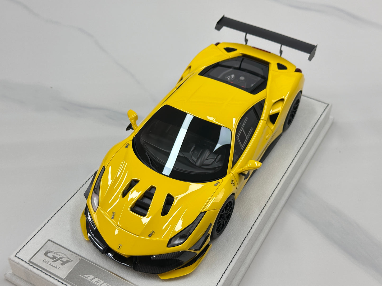 GH MODEL 1/18 Ferrari 488 Challenge Evo Standard Yellow GH020