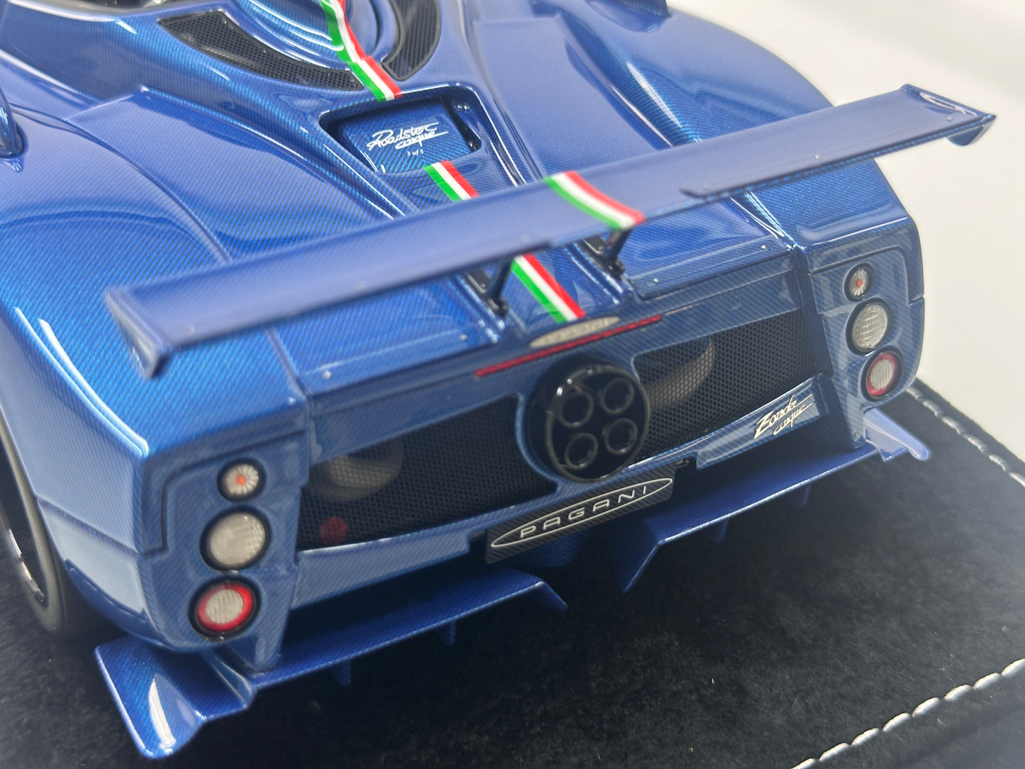 HH Model 1/18 Pagani Zonda Cinque Roadster Blue Full Carbon