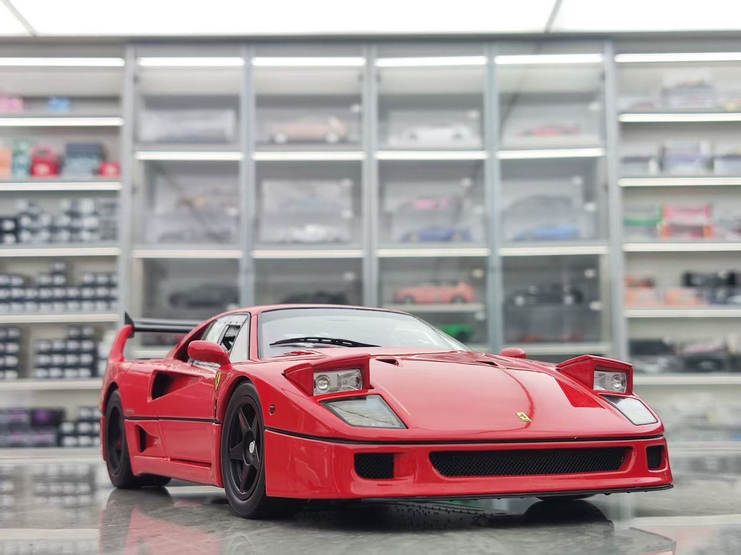Kyosho 1/18 Ferrari F40, Red, Alloy, Fully Open 08416RLM