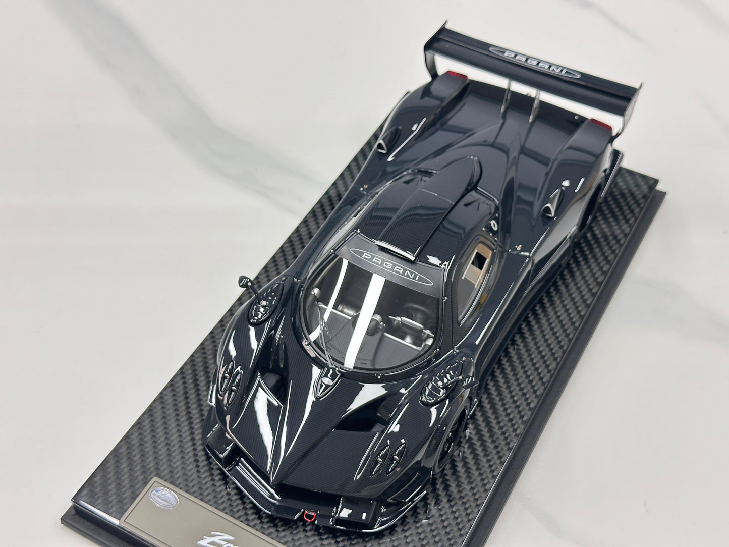 KASH MODEL 1/18 Pagani Zonda R Gloss Carbon Black KPZR002