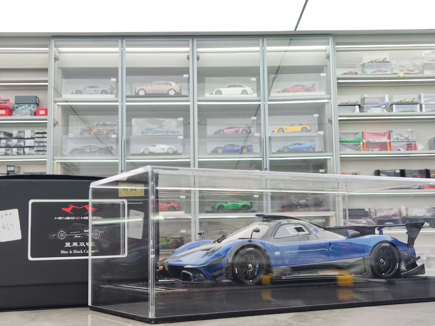 HH Model 1/18 Pagani Zonda R & Evolution Specials Blue/Black Dual Carbon HH564