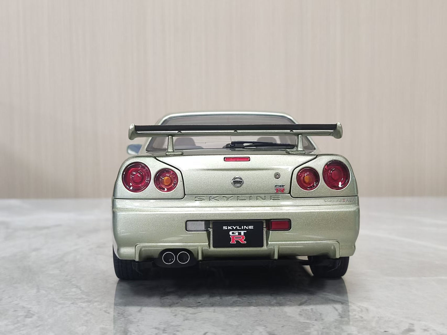 AUTOart 1:18 Nissan GT-R R34, BBS Wheels, Green (AA220)