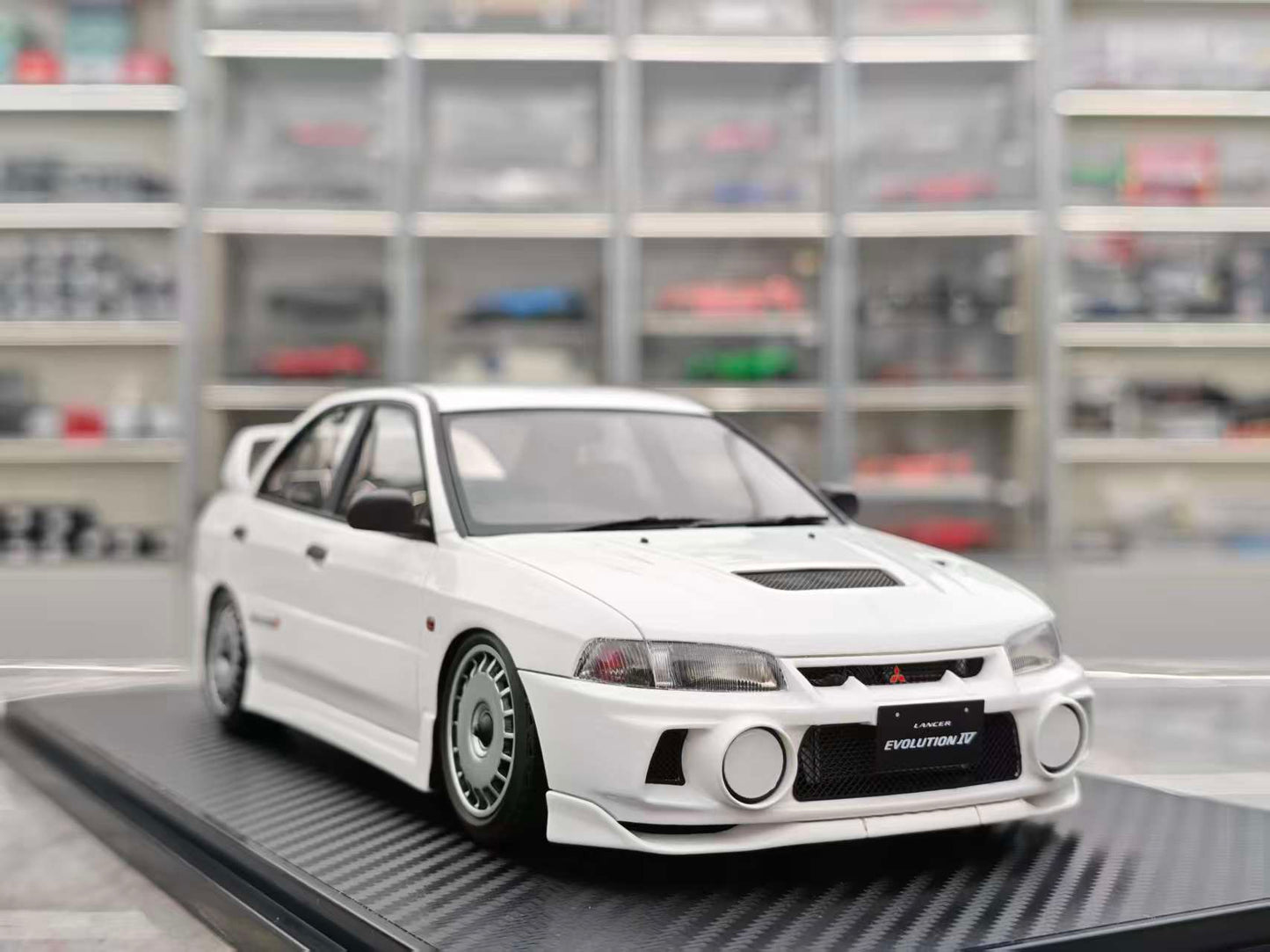 IG 1/18 Mitsubishi LANCER EVOLUTION IV IG3787