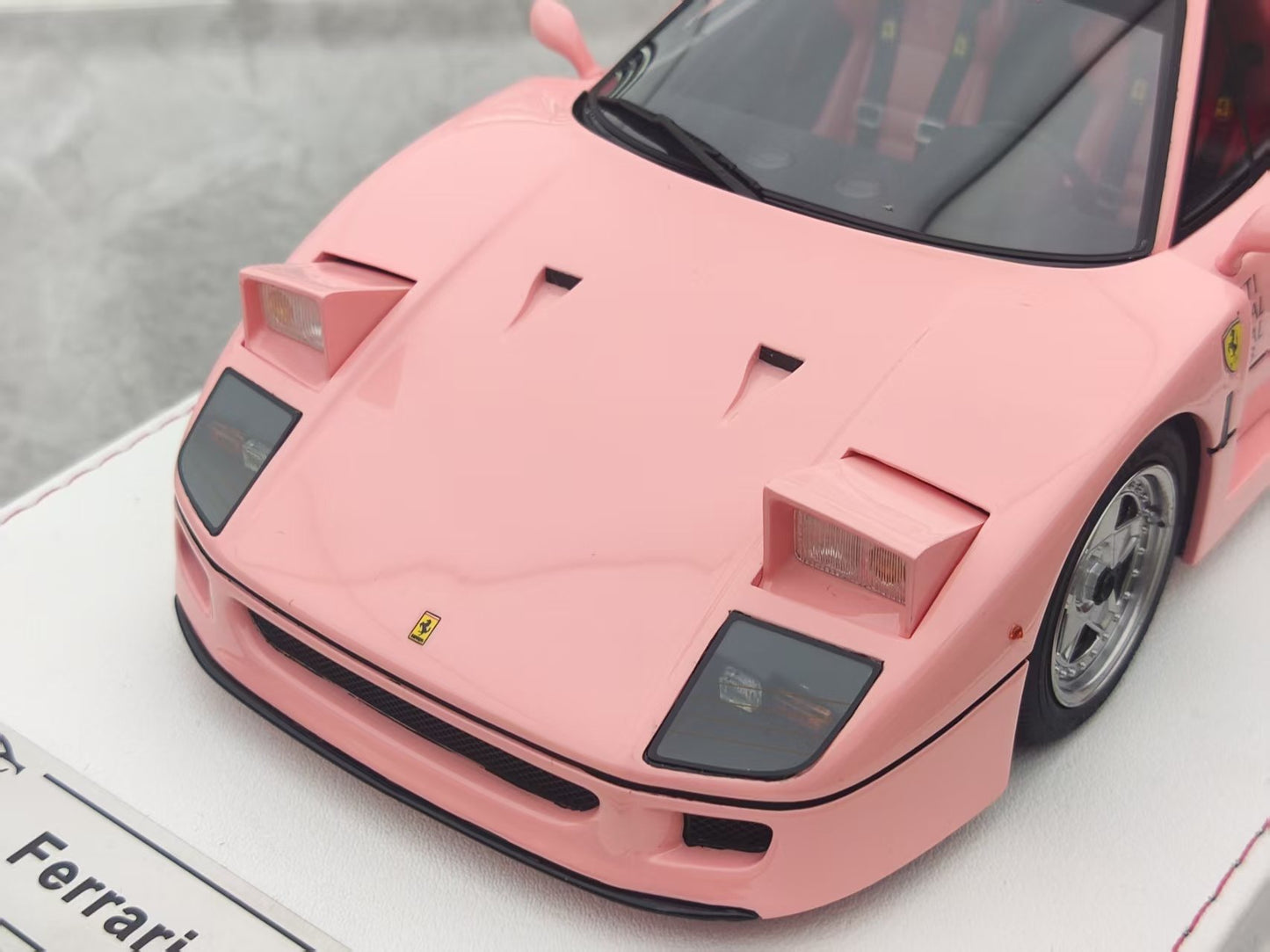 GL 1/18 Ferrari F40 Pink JS-GL012