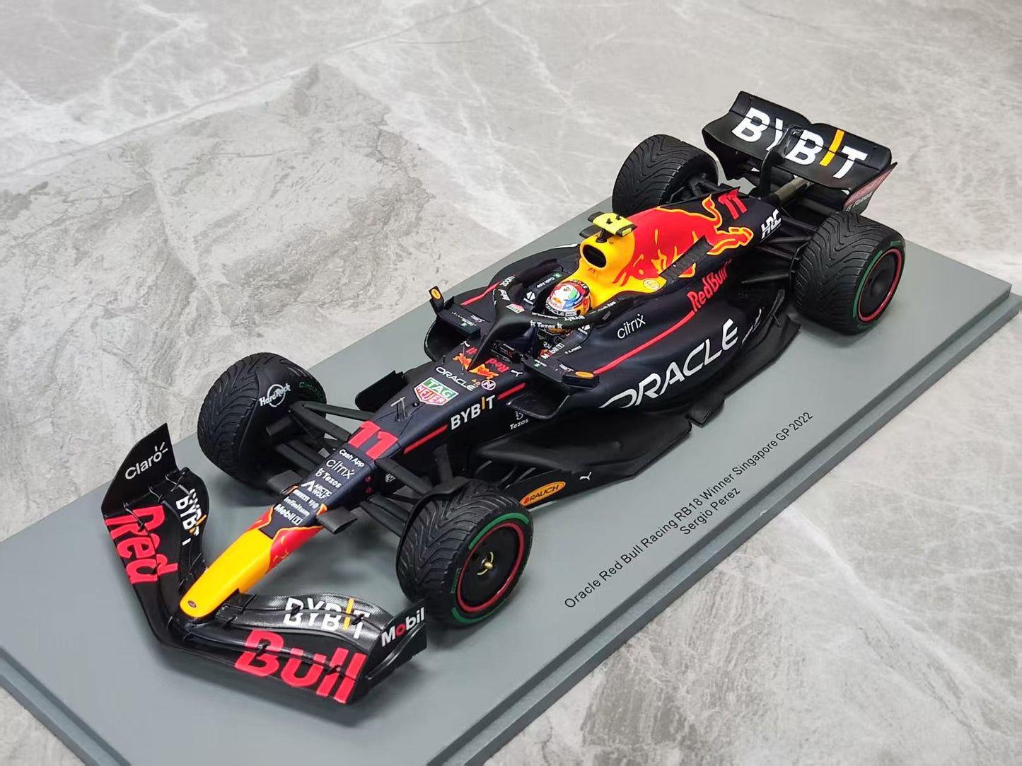 SPARK 1/18 Oracle Red Bull Racing RB18 (18S778)