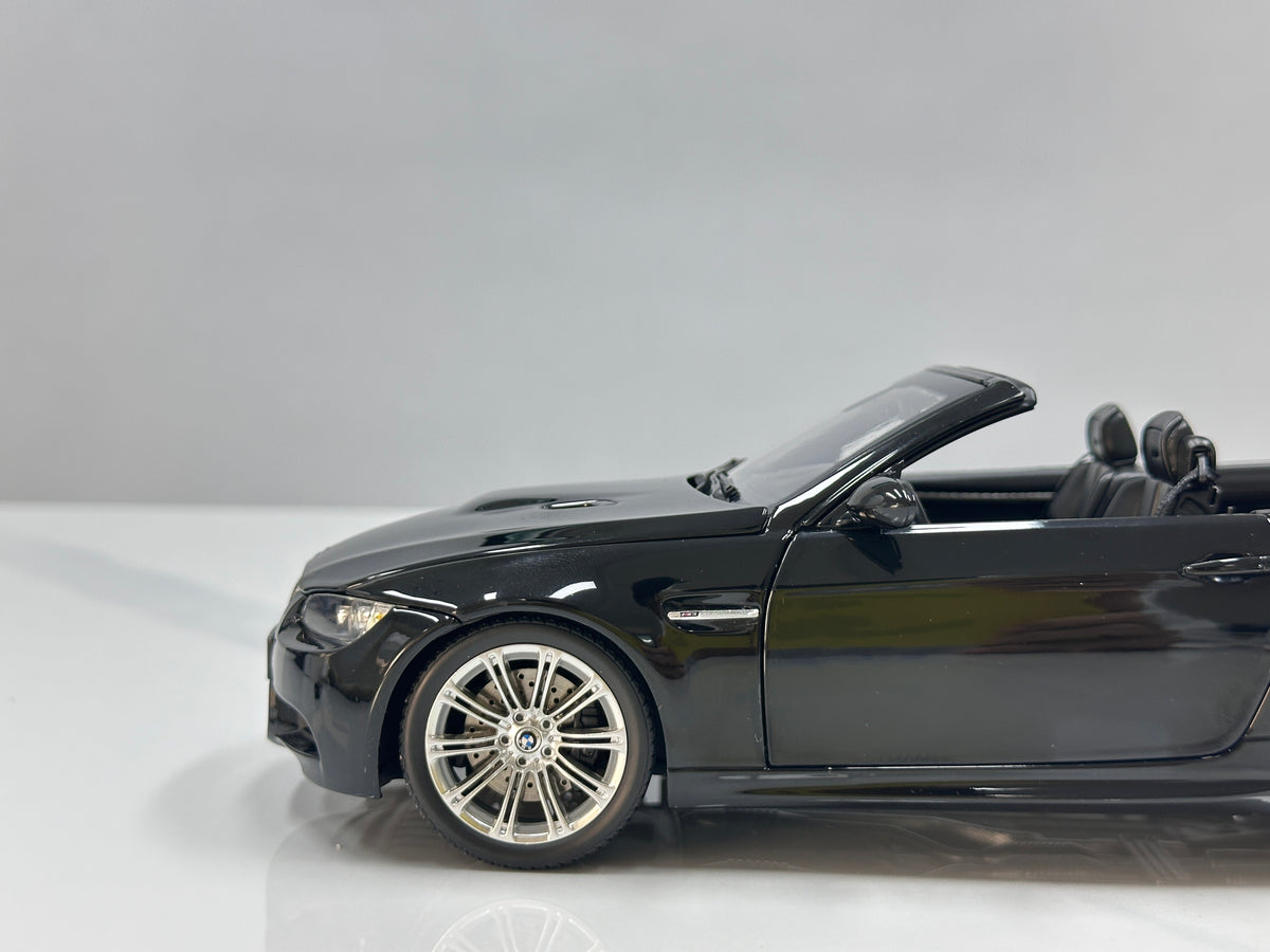 KYOSHO 1/18 BMW M3 Convertible (E93M) Black 08738BK