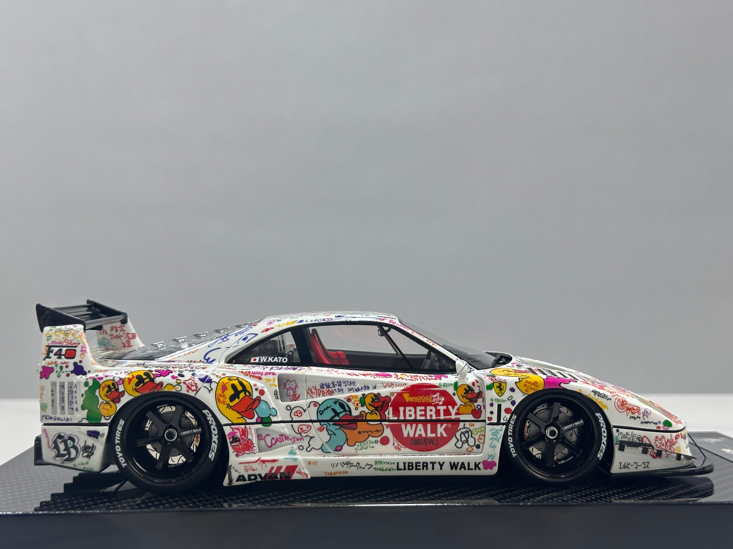 BBA MODEL 1/18 Ferrari F40 Widebody – Hand-Painted Graffiti Livery (BBA090)