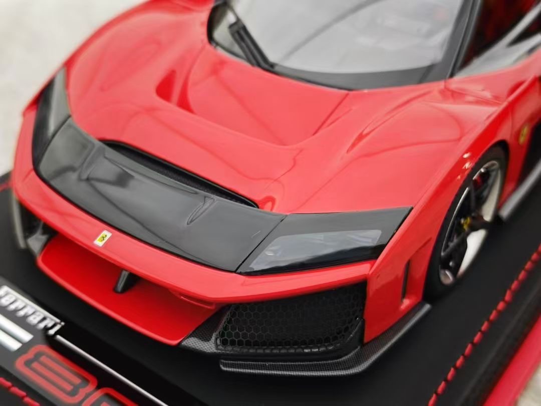 MR 1/18 Ferrari F80 Hardtop – Racing Red (FE045G)