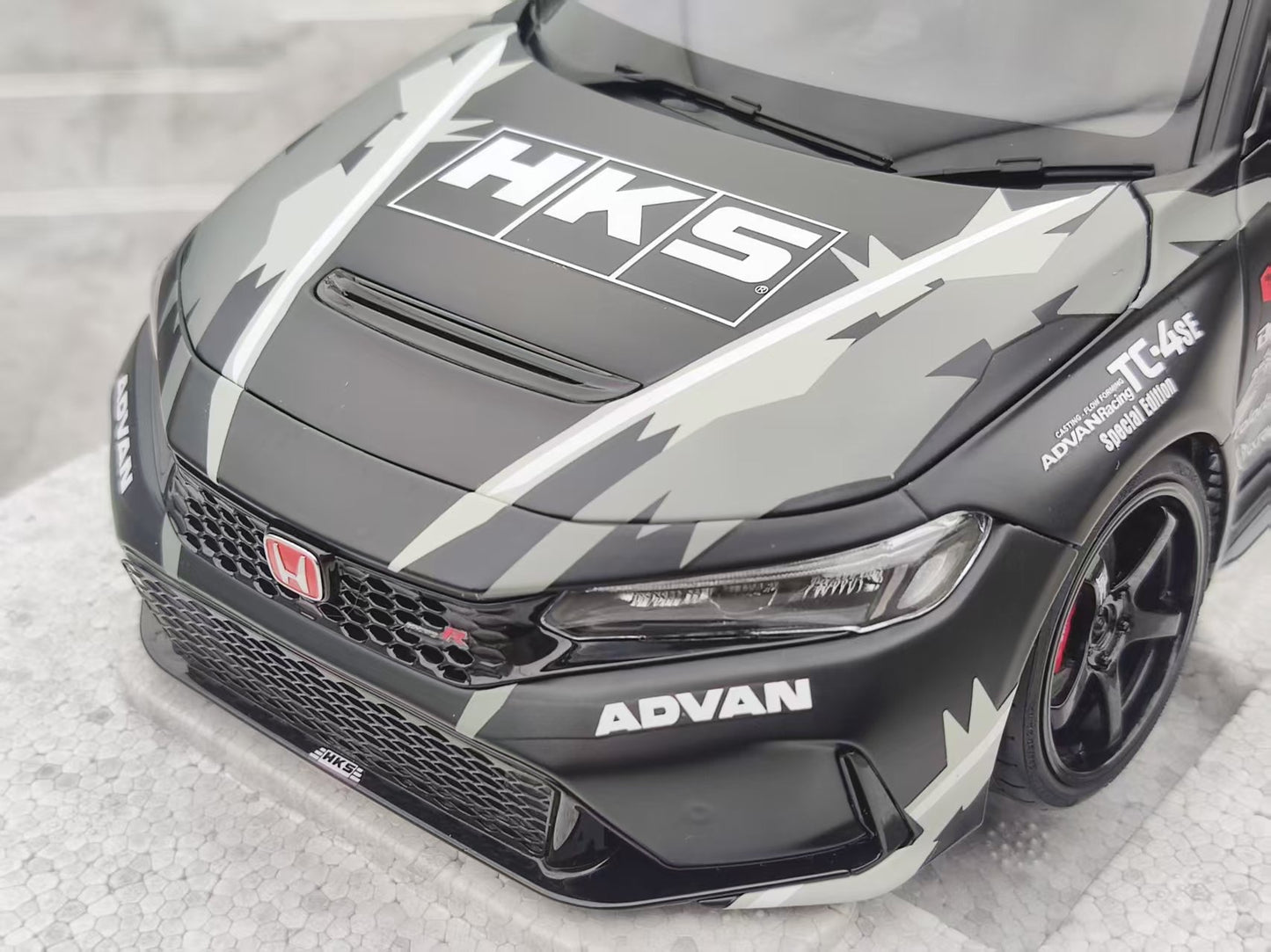 MOTORHELIX 1/18 Honda Civic Type R (FL5) HKS Livery Matte Black MH351