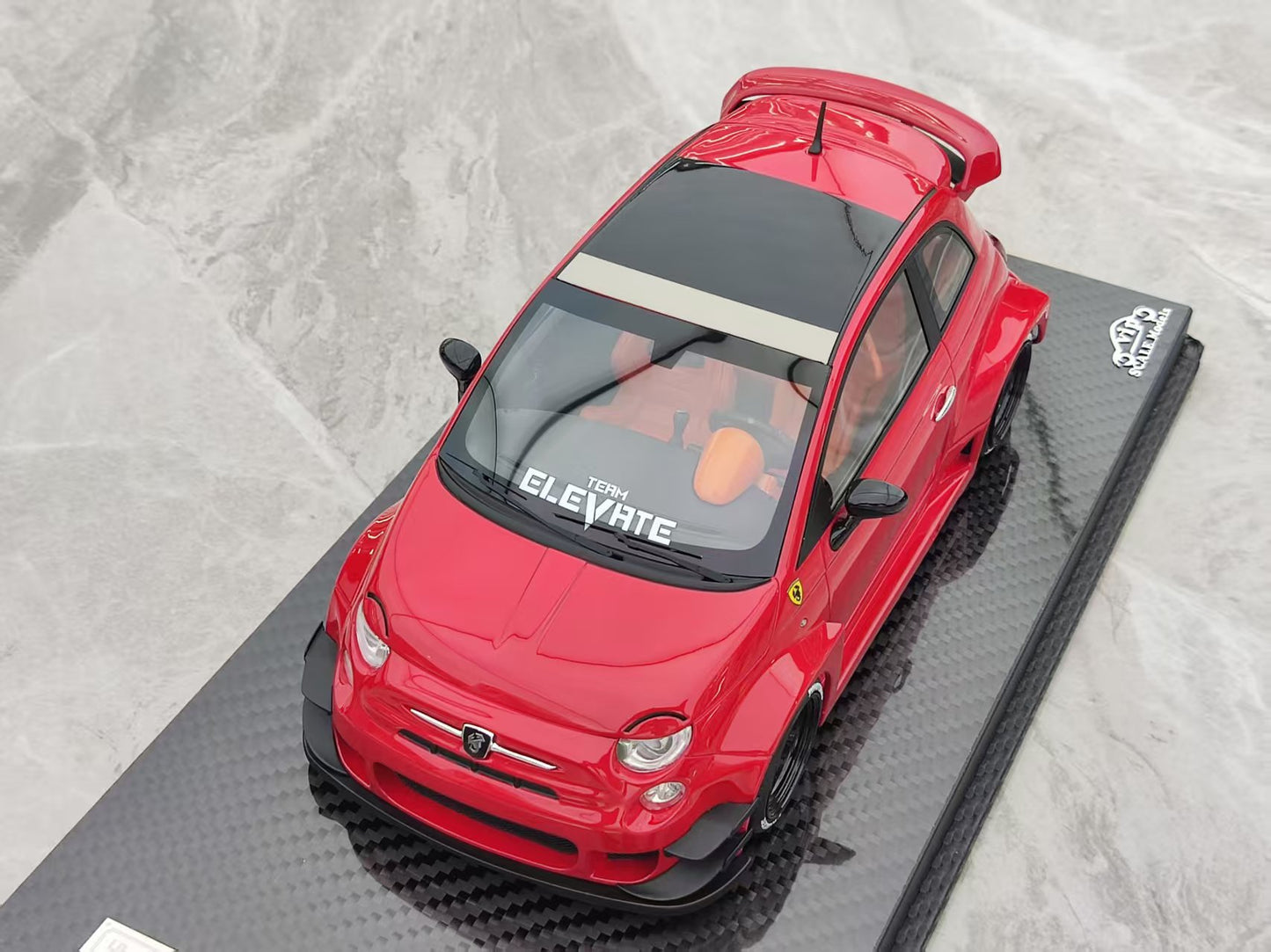 VIP 1/18 Abbas 595 Standard Red VIP183