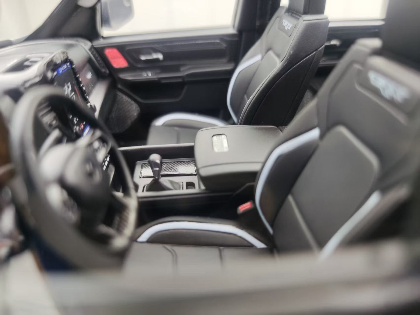 DiAMAanD 1/18 Dodge Ram TRX (Gray) DIA001