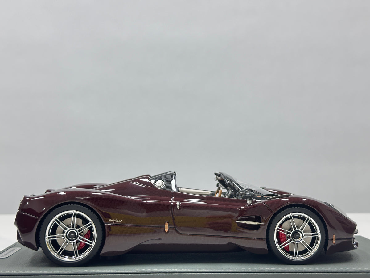 BBR 1/18 Pagani Utopia Roadster Full Carbon P18245A