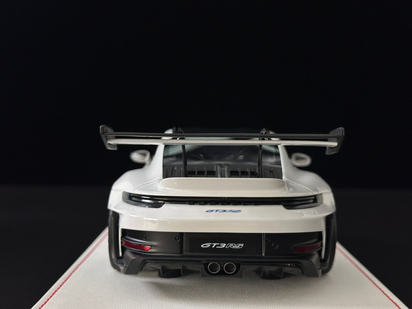 GH MODEL 1/18 Porsche 992 GT3RS Sky Grey GH015
