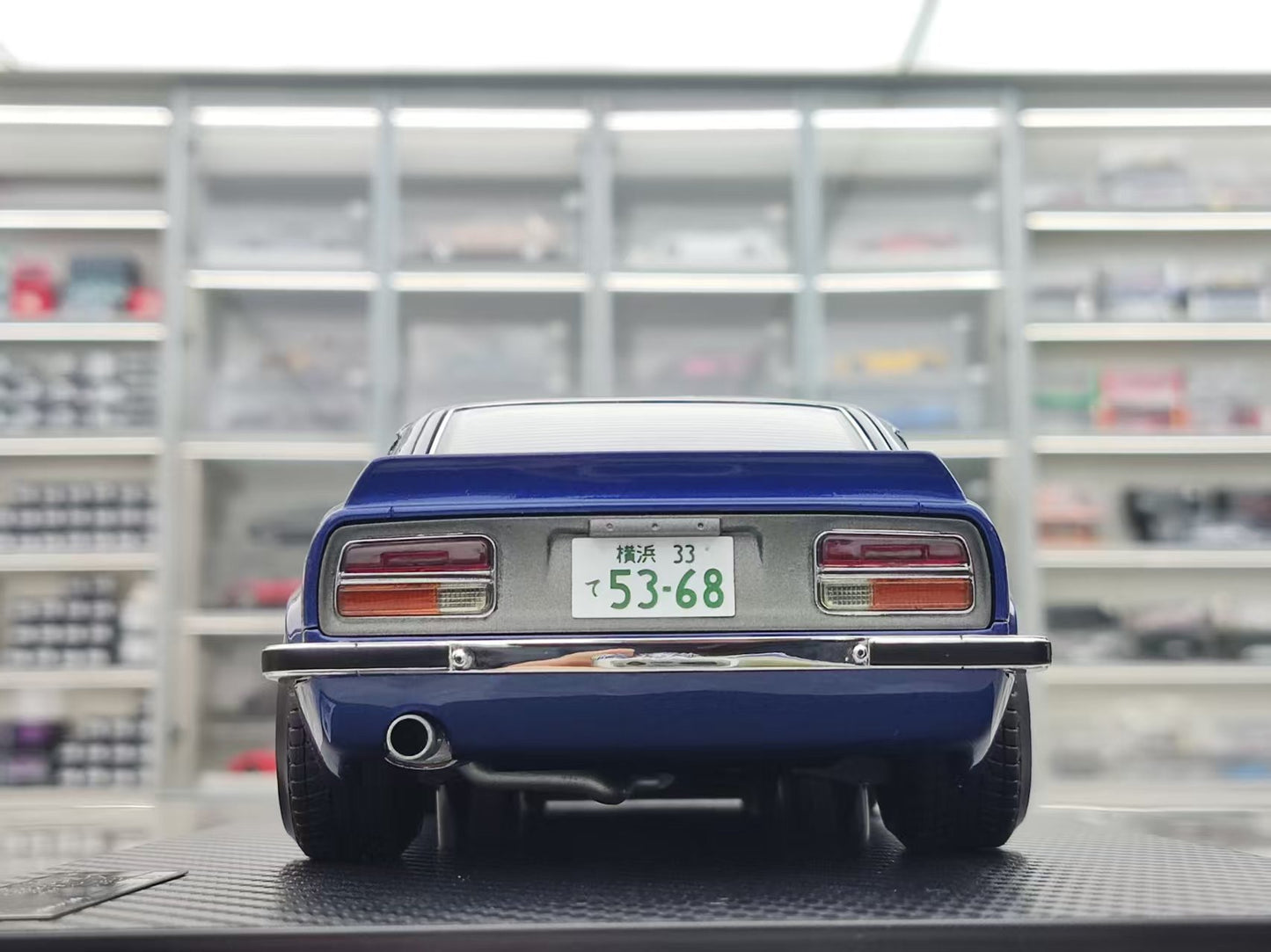 Ignition Model 1/18 Nissan Fairlady Z (S30) Blue IG3592