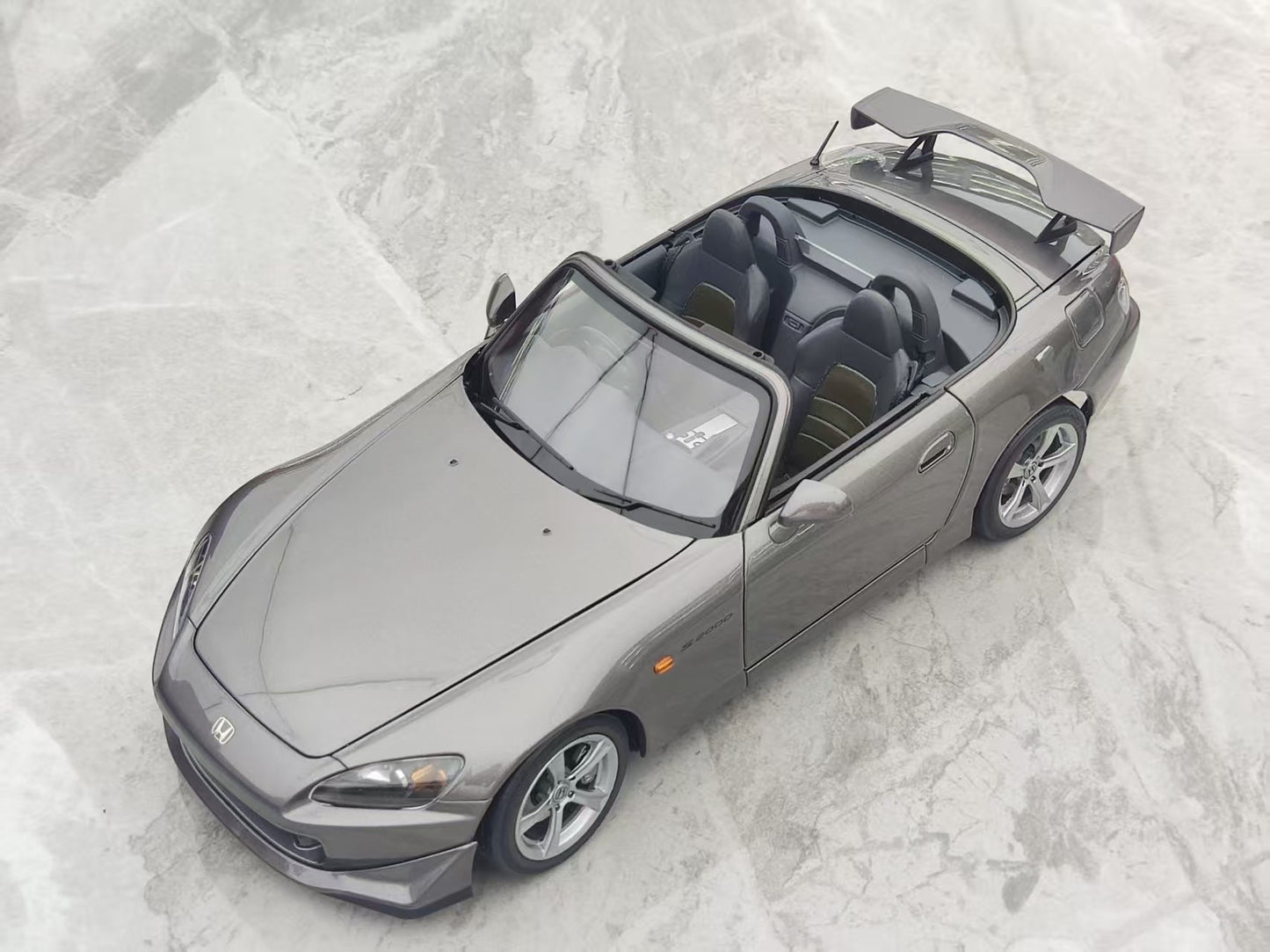 MOTORHELIX 1/18 Honda S2000 TYPE S 2007 Metallic Moon Lime MH323