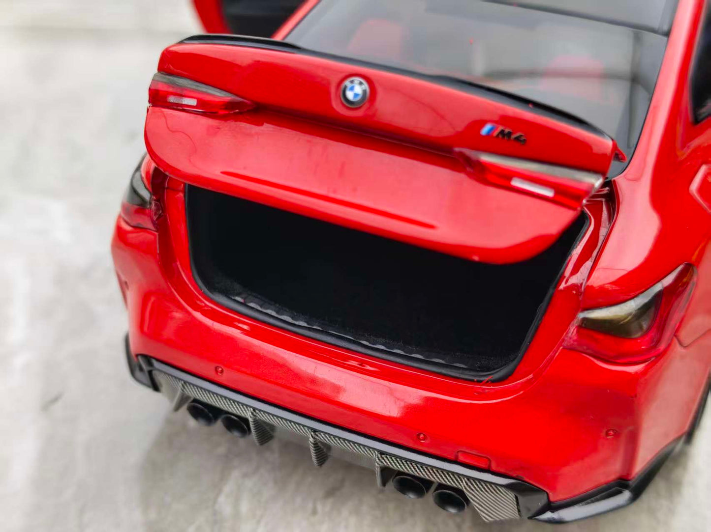 MINICHAMPS 1/18 BMW M4 Red 110020140